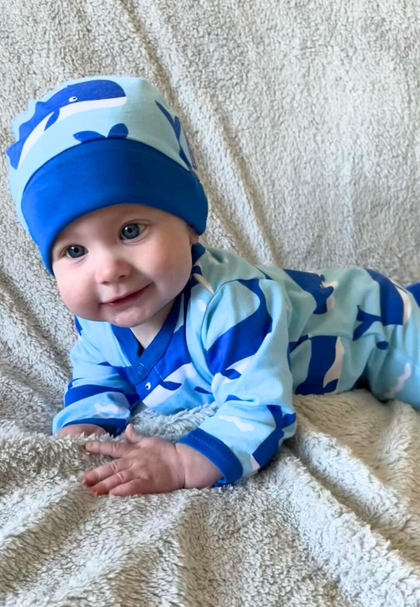 Bio - Baumwoll Baby Geschenkset Wal und Wellen - Druck - Toby Tiger GmbH
