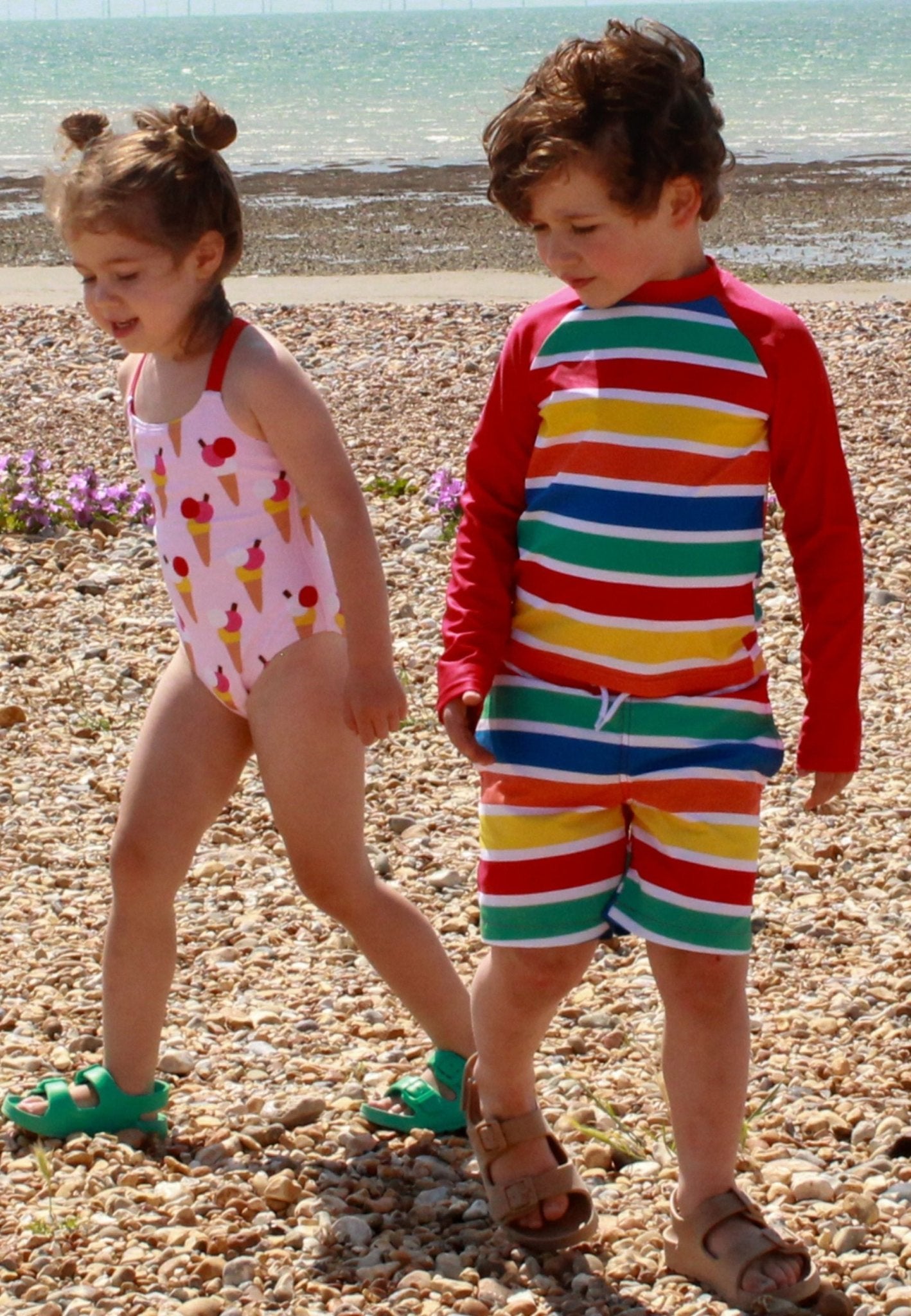 Kinder UV - Schutz - Badeshirt & Schwimmleggings Happy Streifen - Toby Tiger GmbH