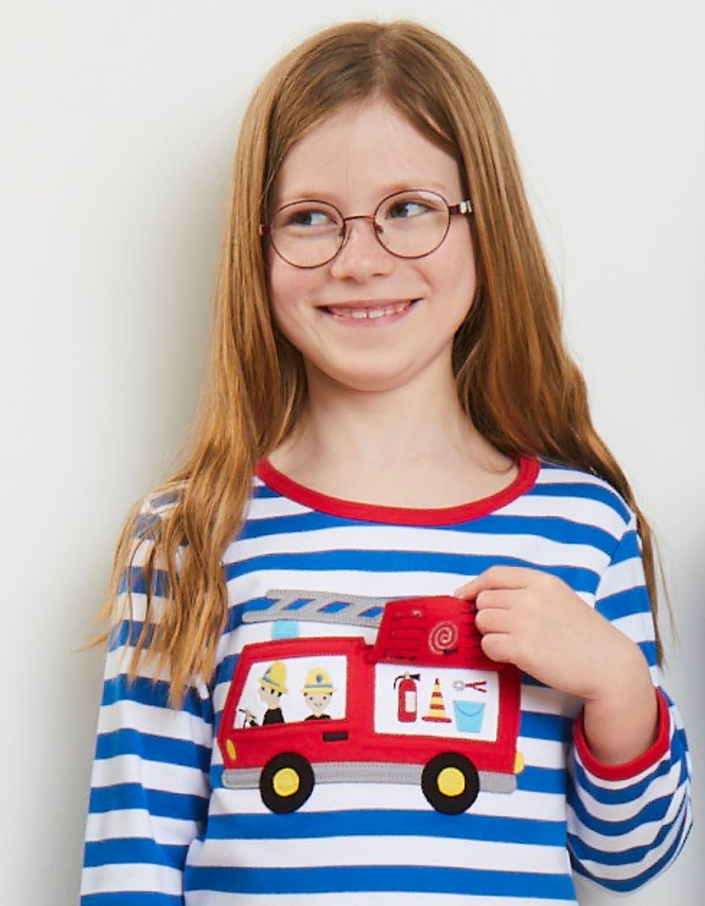 Bio Baumwoll - Langarmshirt mit Feuerwehrauto Applikationen - Toby Tiger GmbH Retail