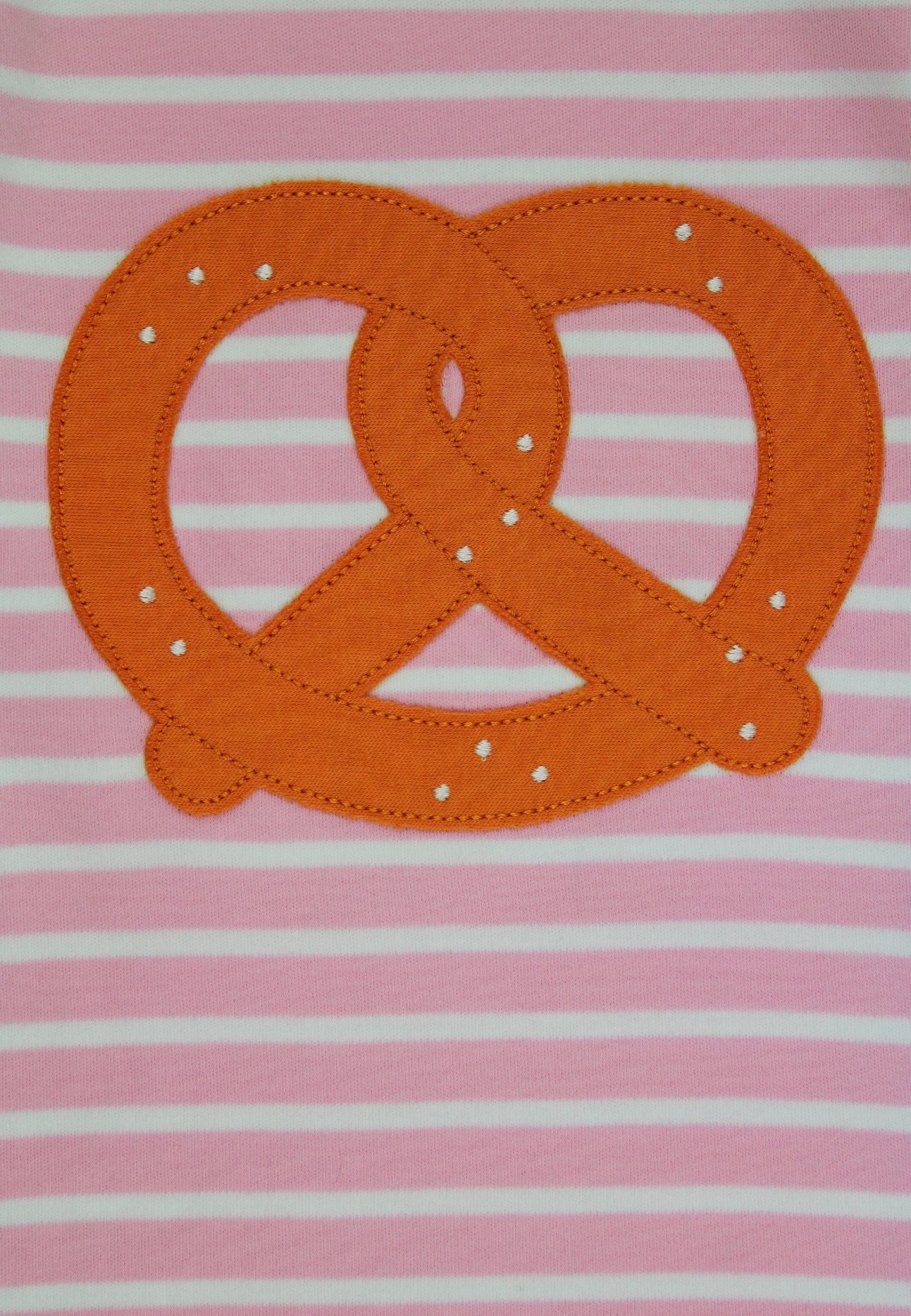 Bio - Baumwoll Kinder Shirt mit Brezel - Applikation - Toby Tiger GmbH
