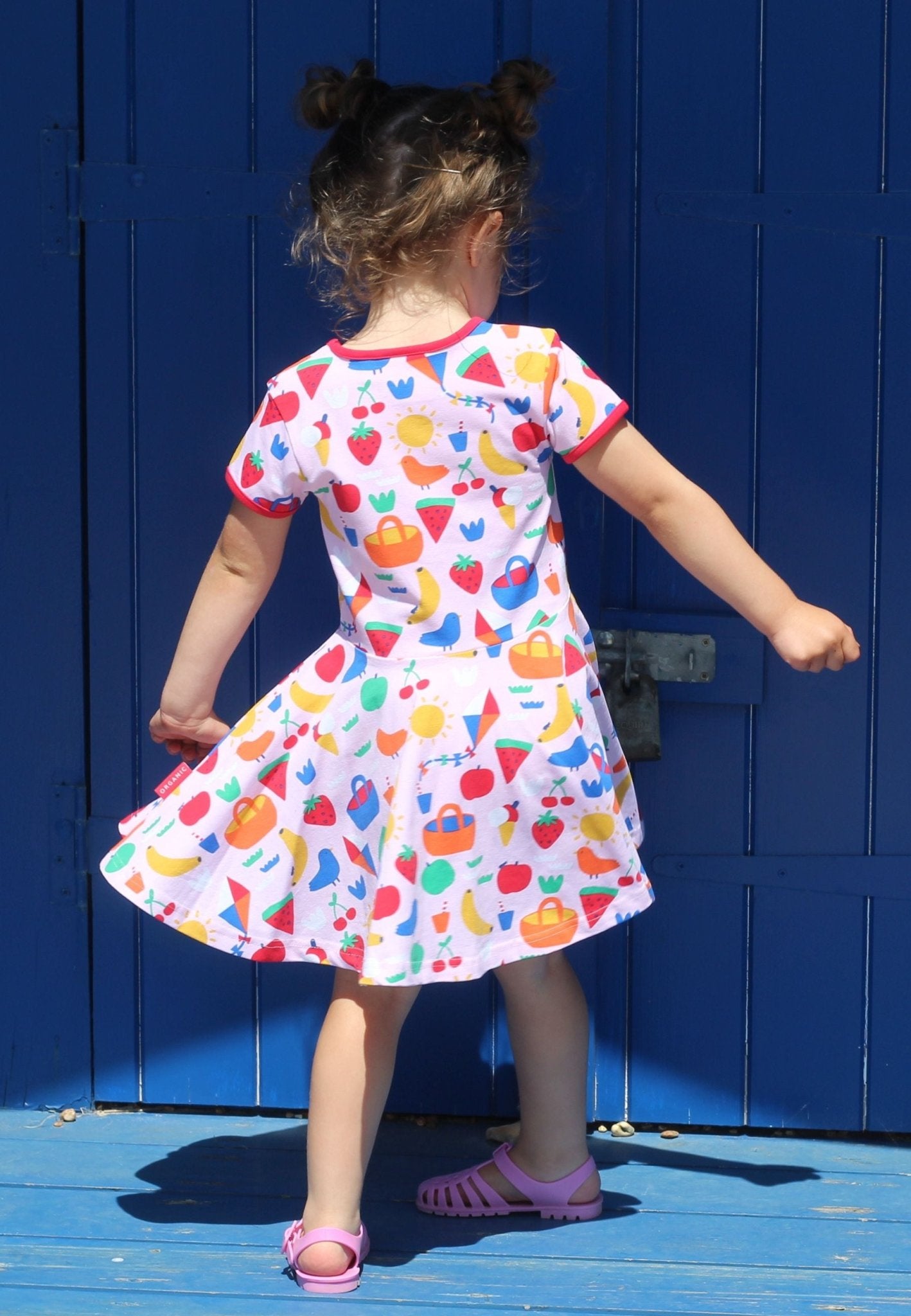 Bio - Baumwoll Kinder Skaterkleid kurzarm mit Picknick - Druck - Toby Tiger GmbH