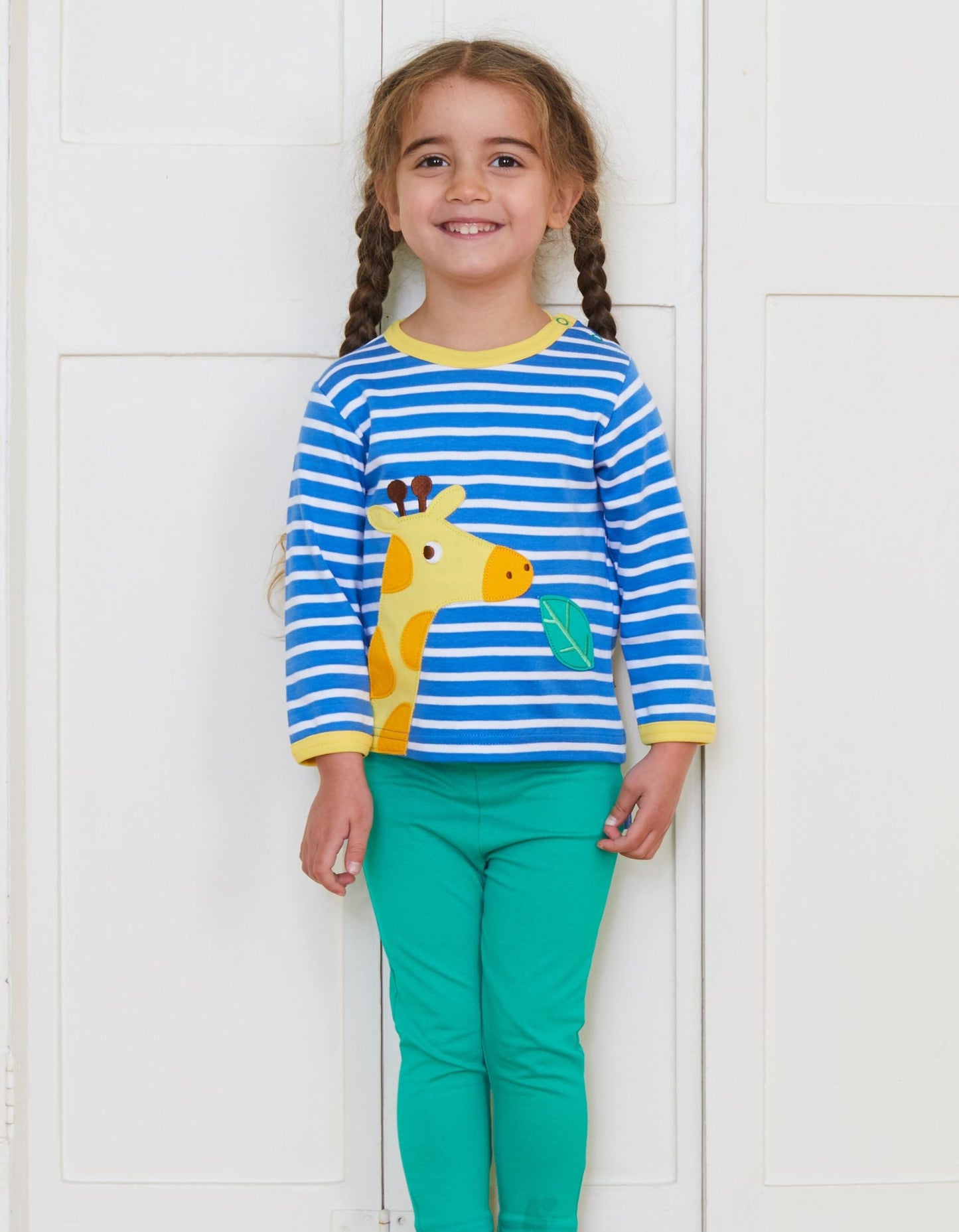 Bio Baumwoll - Langarmshirt mit "Giraffe" Applikationen - Toby Tiger GmbH