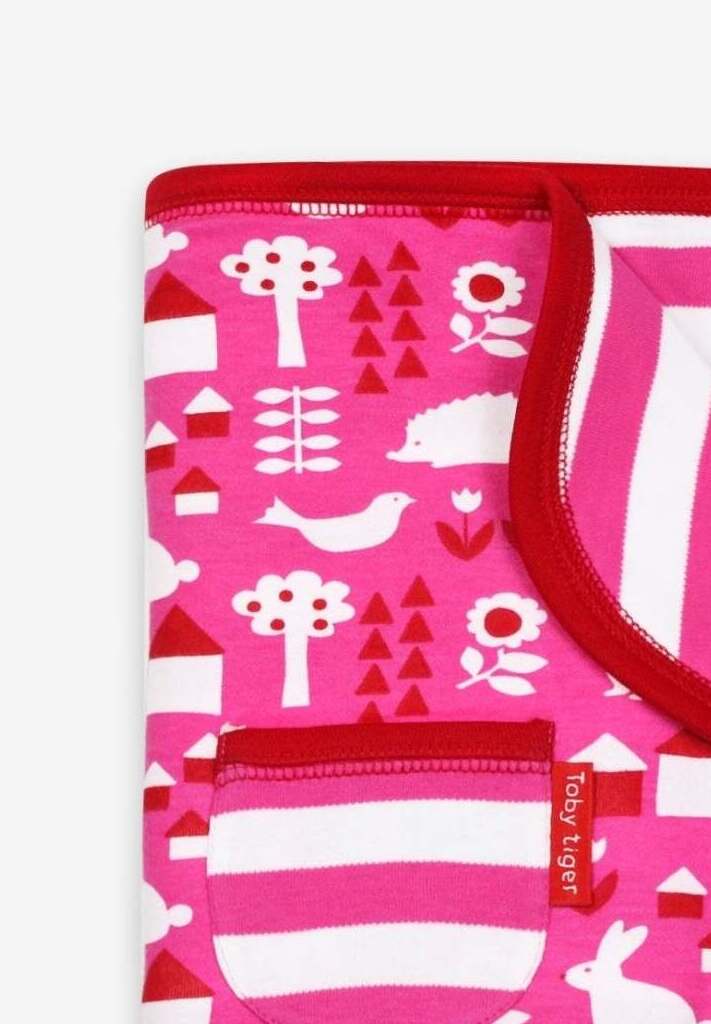 Bio Baby - Decke mit Garten - Allover in pink - Toby Tiger GmbH