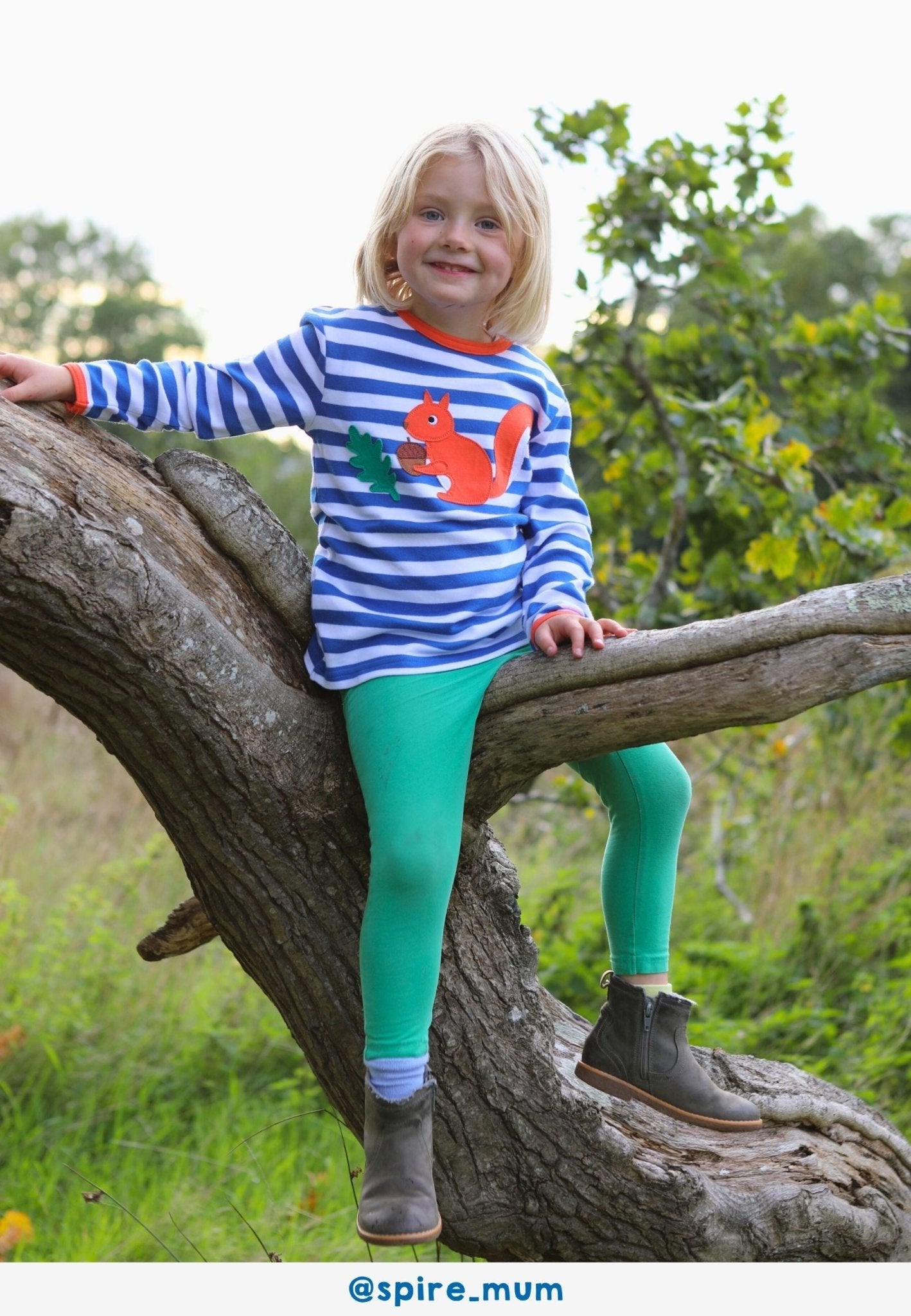 Bio - Baumwoll Kinder Langarmshirt, gestreift mit Eichhörnchen - Applikation - Toby Tiger GmbH