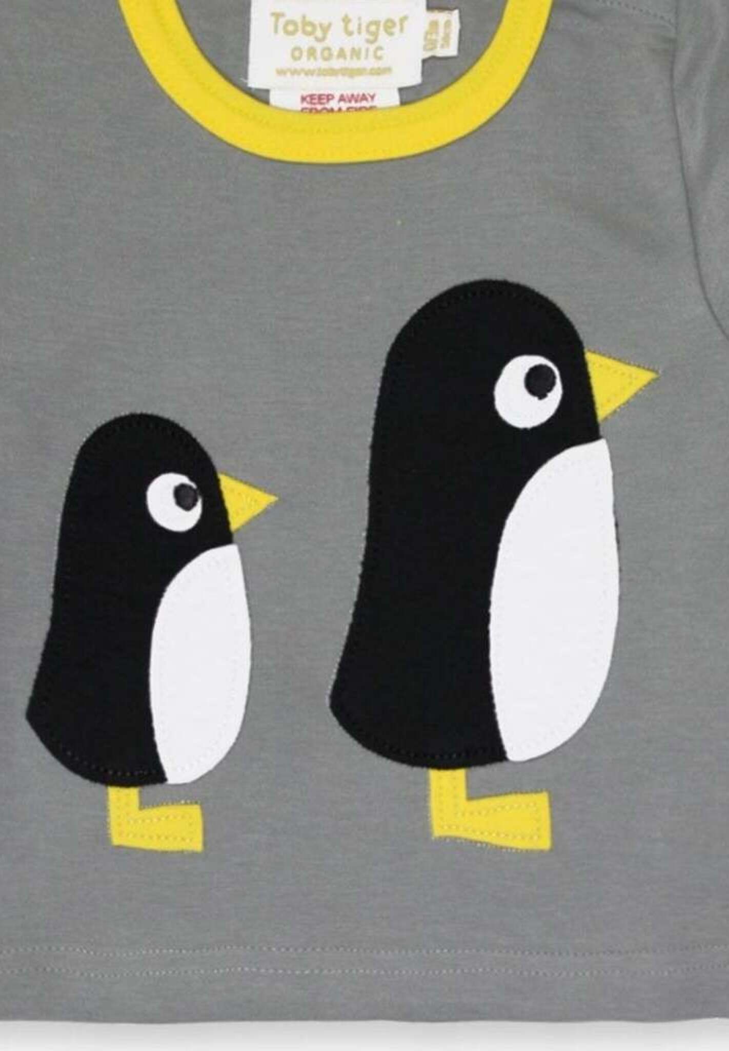 Langarmshirt aus Bio Baumwolle mit Pinguin Applikation - Toby Tiger GmbH