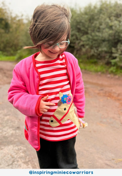 Bio - Baumwoll Kinder Langarmshirt, gestreift mit Pferdekopf - Applikation - Toby Tiger GmbH