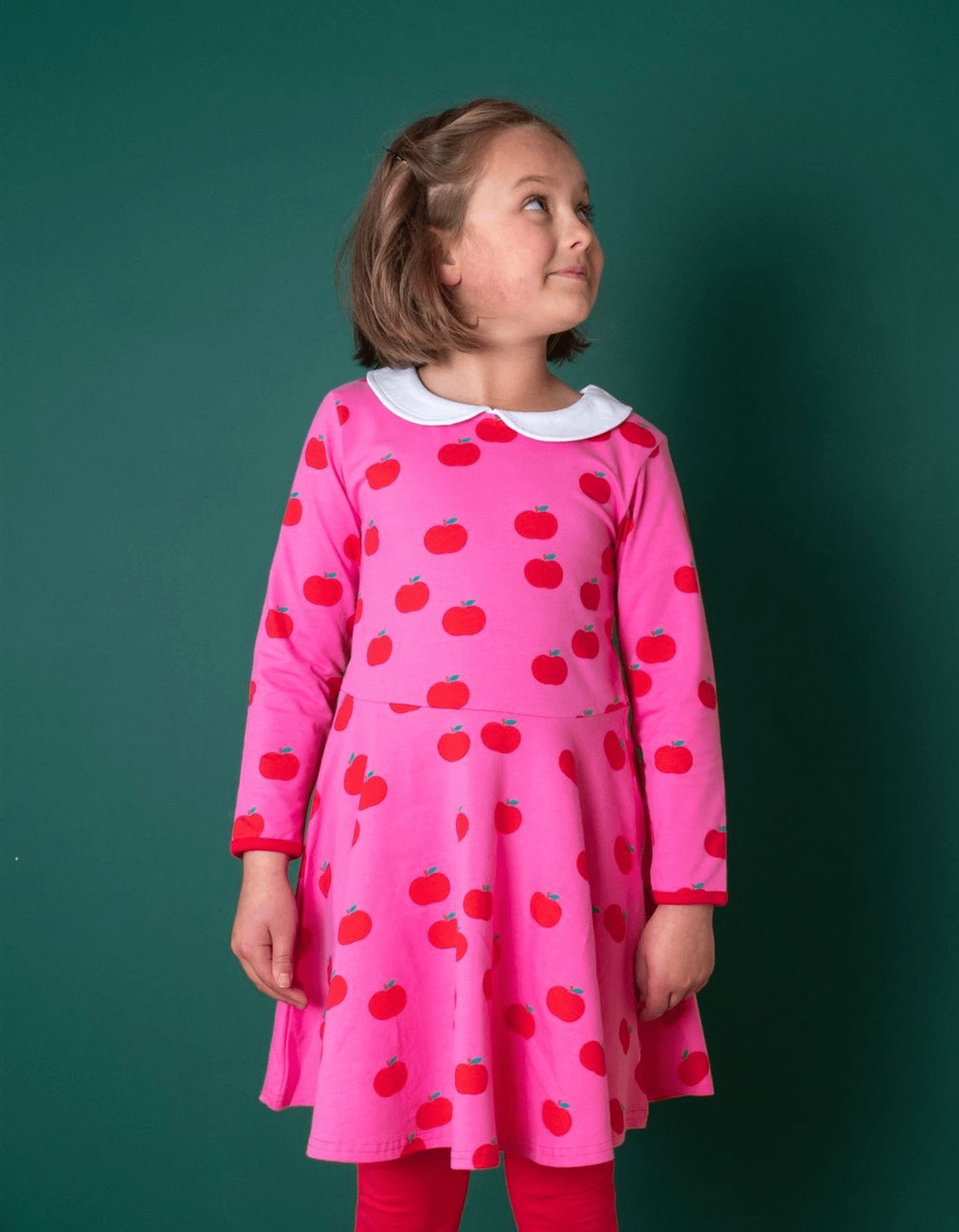 Bio Baumwollkleid mit Skater Schnitt und Apfel Print - Toby Tiger GmbH Retail