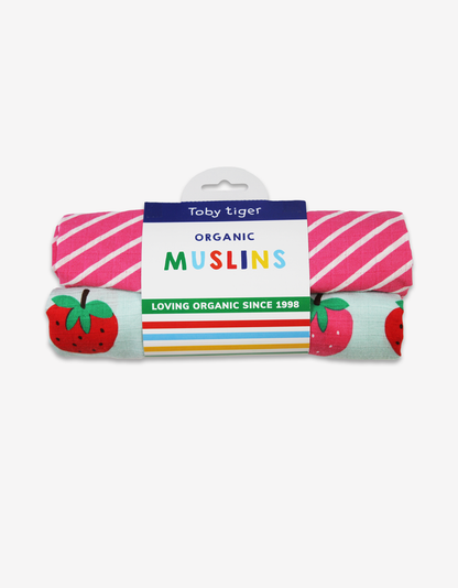 Organic cotton muslin cloths 2-pack with strawberry print