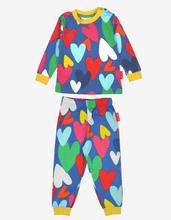 Load image into Gallery viewer, Schlafanzug aus Bio Baumwolle mit Herzdruck
