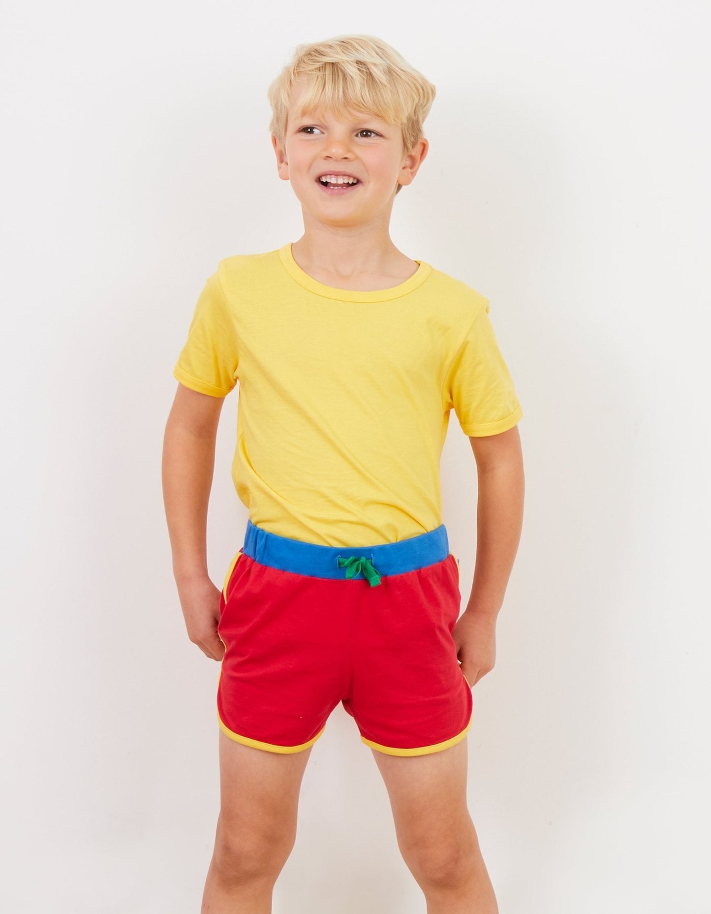 Jogging Shorts aus Bio Baumwolle in Rot - Toby Tiger GmbH Retail