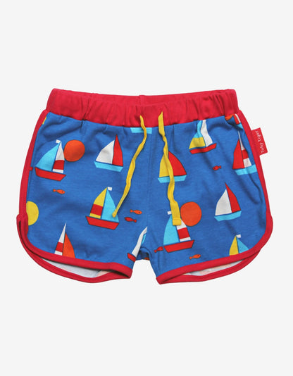 Bio - Laufshorts mit Segelboot Aufdruck - Toby Tiger GmbH Retail