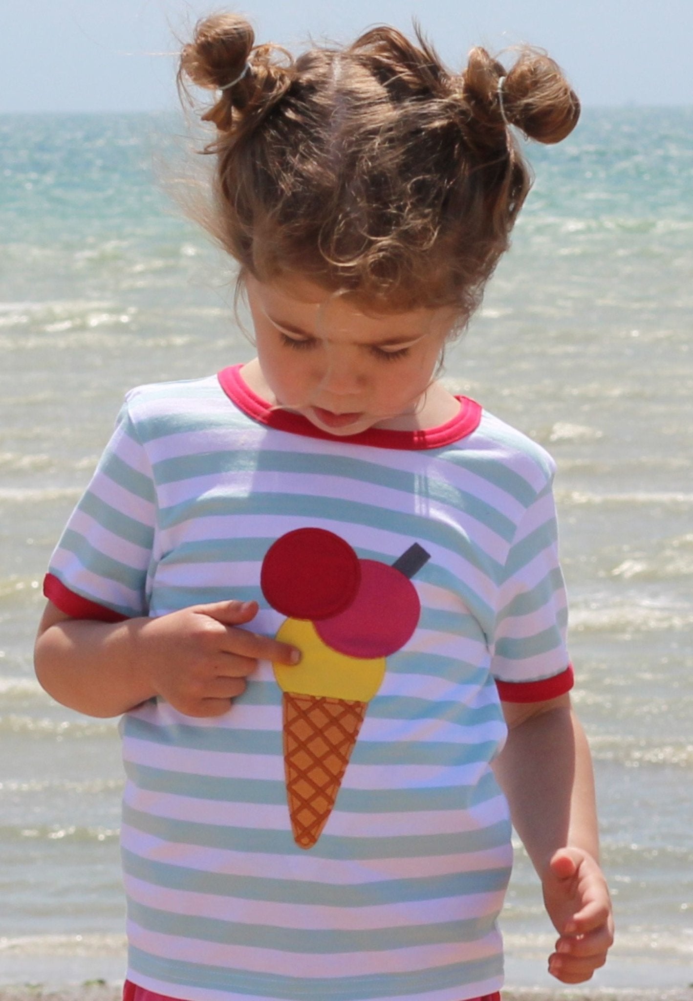 Bio - Baumwoll Kinder Shirt kurzarm mit Eiswaffel - Applikation - Toby Tiger GmbH