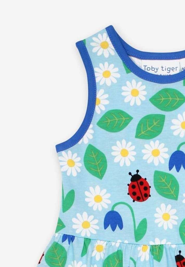 Kleid aus Bio Baumwolle mit Marienkäfer und Blumen Print - Toby Tiger GmbH