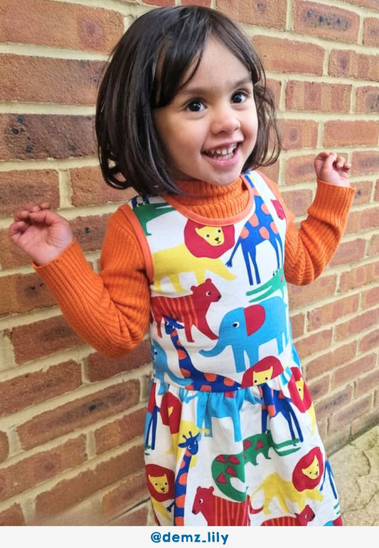 Bio - Baumwoll Kinder Sommerkleid mit Safari - Druck - Toby Tiger GmbH