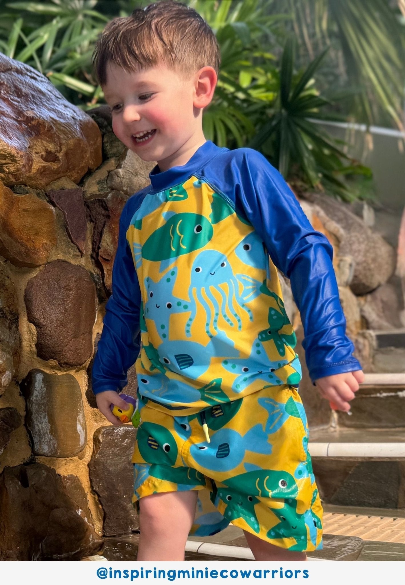Kinder Schwimmshorts mit Fisch - Druck, UV - Schutz UPF 50+ - Toby Tiger GmbH