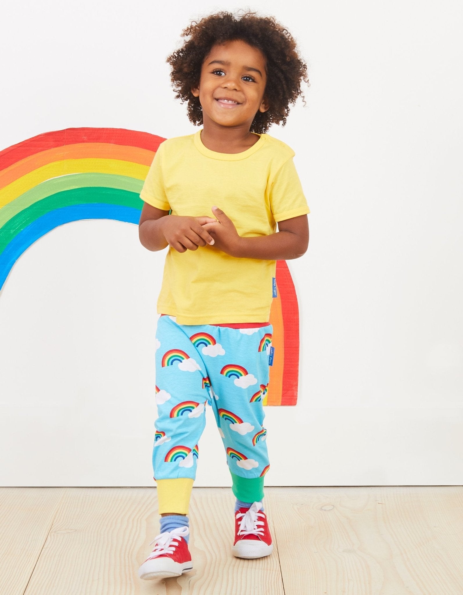 Babyhose aus Bio Baumwolle mit Regenbogen Print - Toby Tiger GmbH Retail