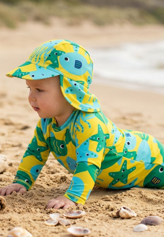 Baby long-sleeve swimsuit with fish print and sun hat, UV protection UPF 50+