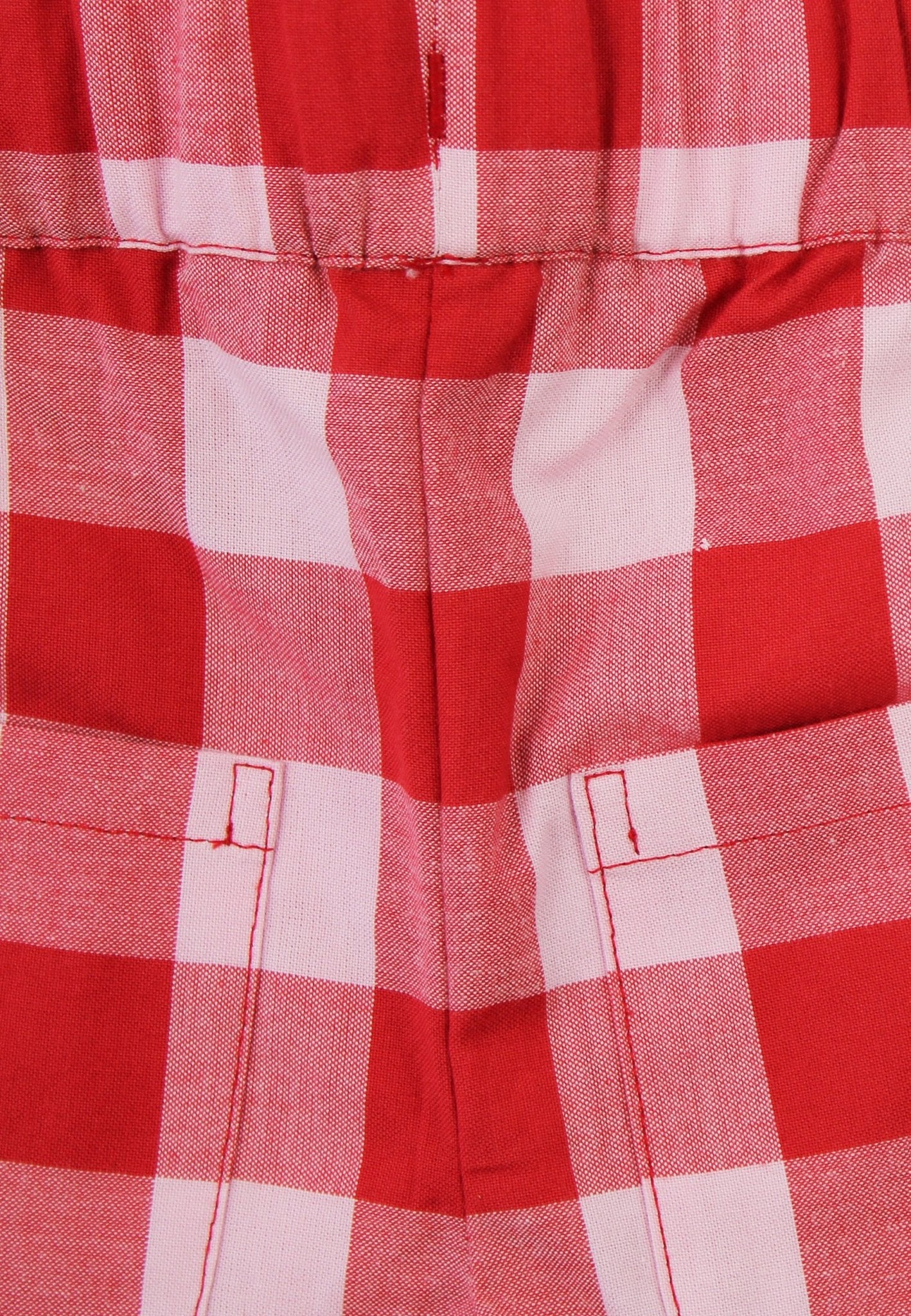 Bio - Baumwoll Kinder Shorts mit rotem großkarierten - Muster - Toby Tiger GmbH