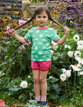 Load image into Gallery viewer, T-shirt with daisy print
