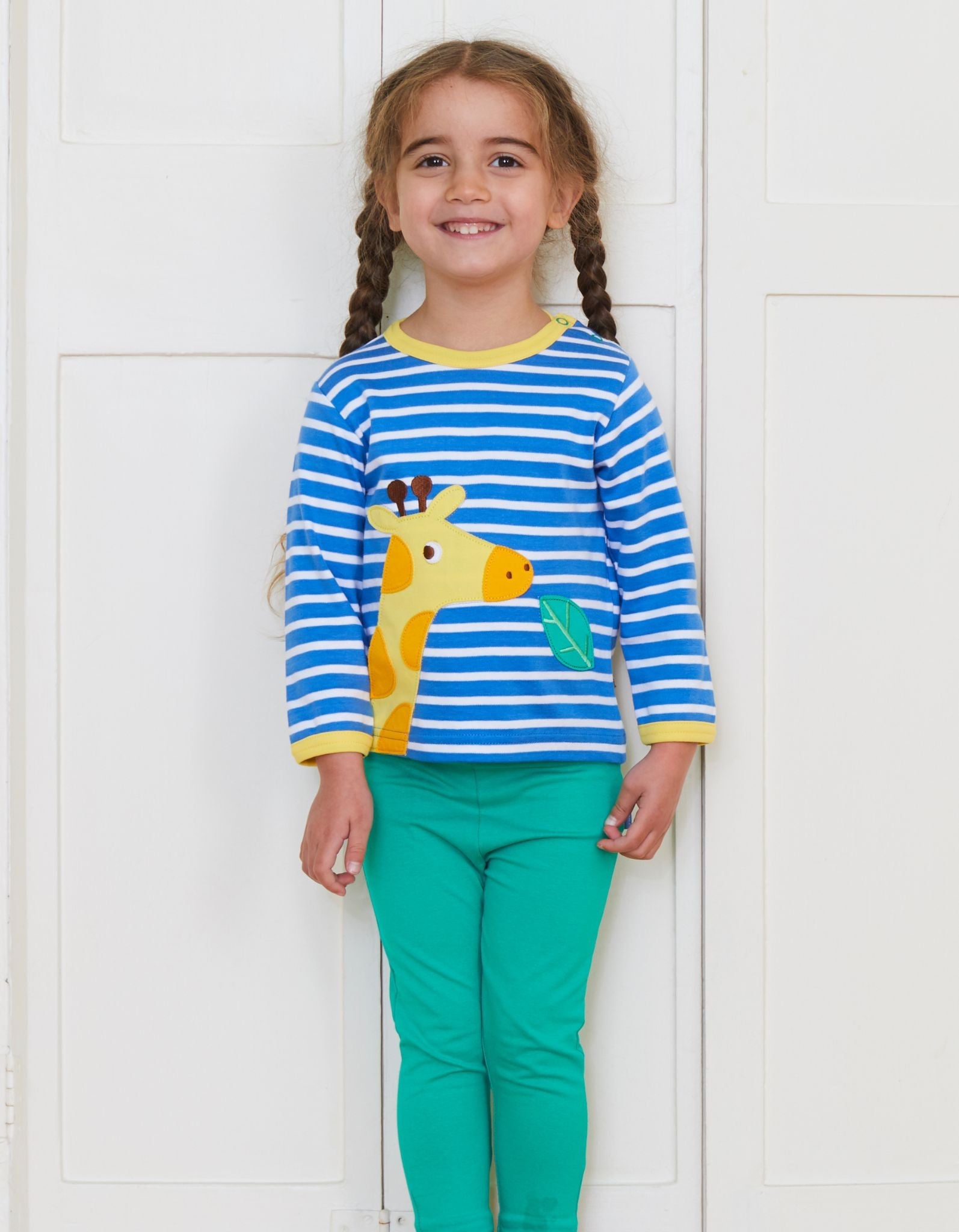 Bio Baumwoll - Langarmshirt mit "Giraffe" Applikationen - Toby Tiger GmbH