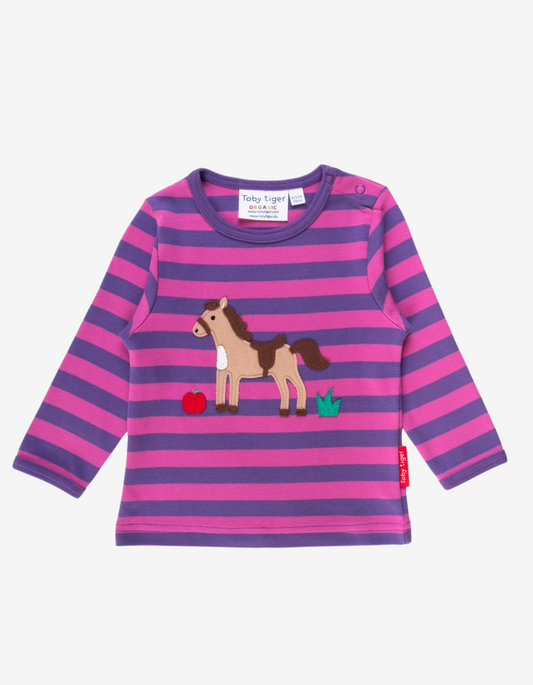 Organic cotton long-sleeved shirt with horse applications