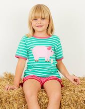 Laden Sie das Bild in den Galerie-Viewer, T-Shirt aus Bio Baumwolle mit Schweinchen Applikation
